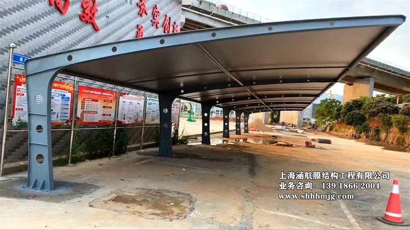 异型钢7字车棚 (50)
